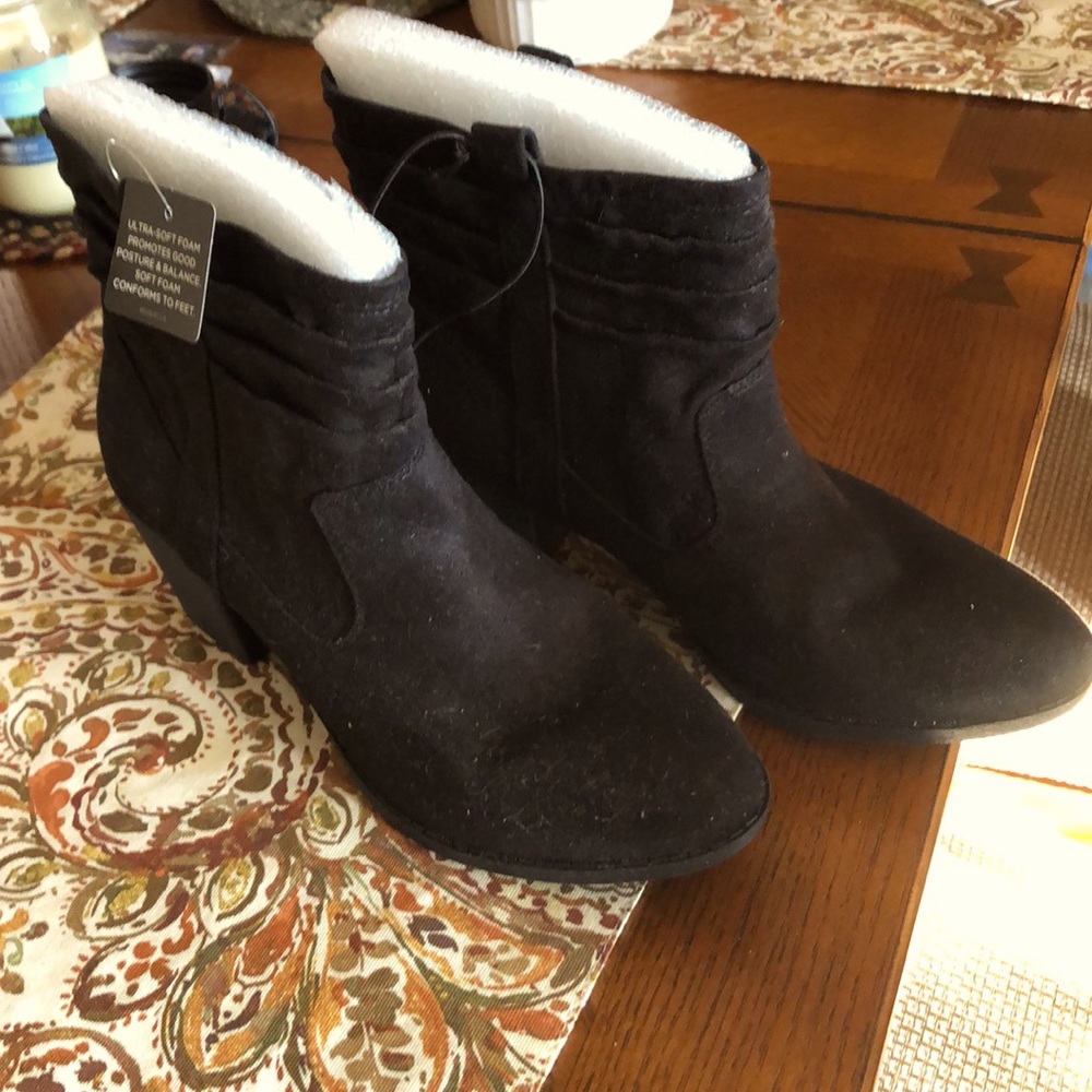 Arizona Brand black, suede booties. Never worn.